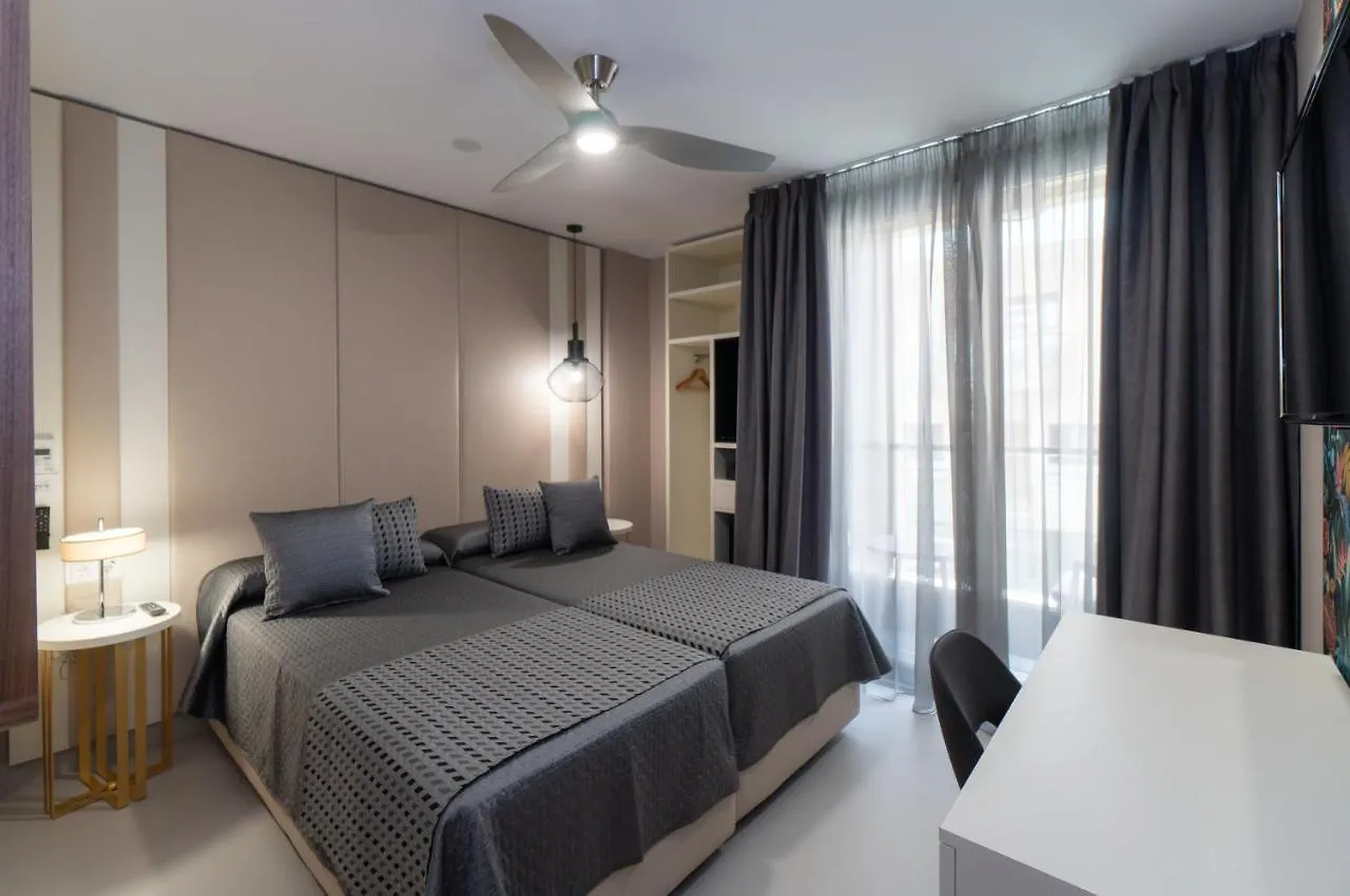Hotel Perla Del Sur 토레몰리노스