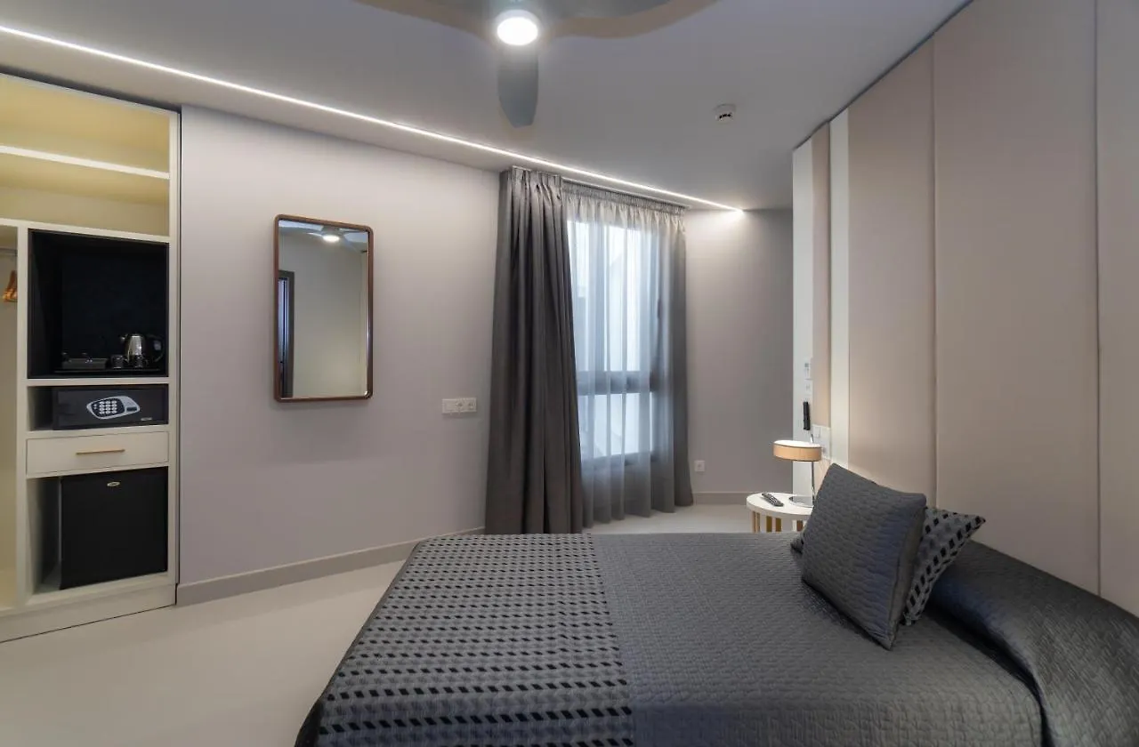 Hotel Perla Del Sur 토레몰리노스 2*,  스페인