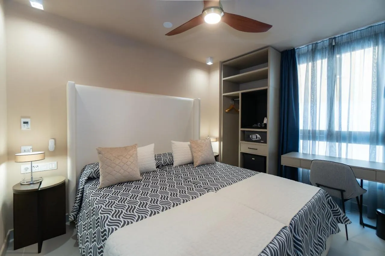 Hotel Perla Del Sur 토레몰리노스