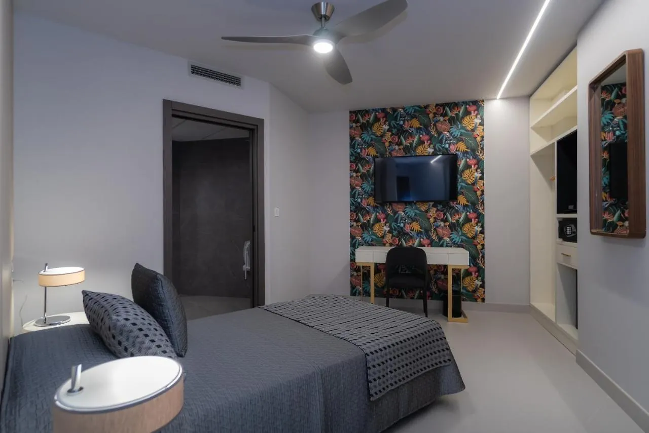 Hotel Perla Del Sur Torremolinos Spanje